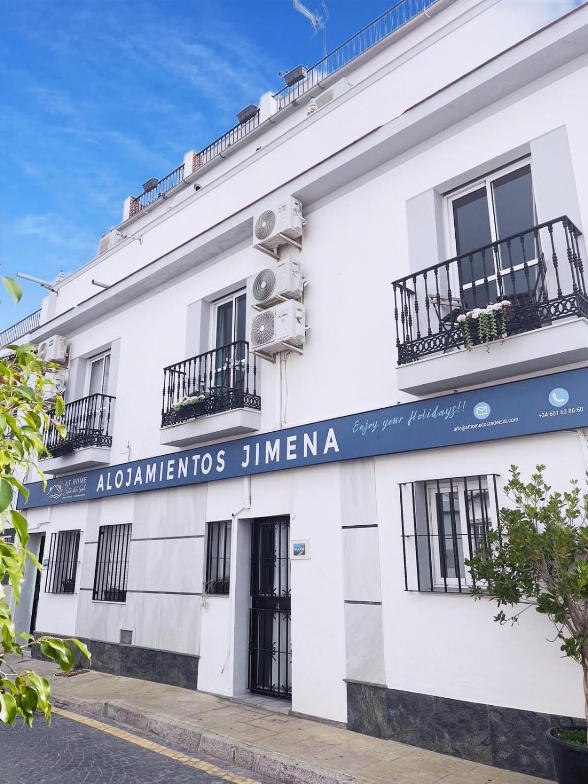 Estudio Jimena Burriana En El Centro De Нерха Екстериор снимка